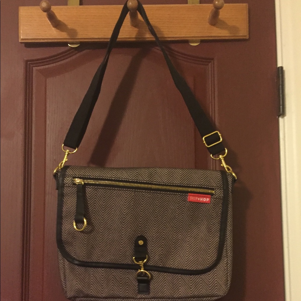 Skiphop Crossbody